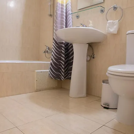 Estea - Hera's Retreat - 50m To The Mall * Paphos