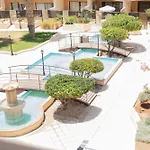 Estea - Hera's Retreat - 50m To The Mall
