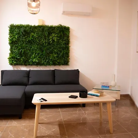 Estea - Hera's Retreat - 50m To The Mall